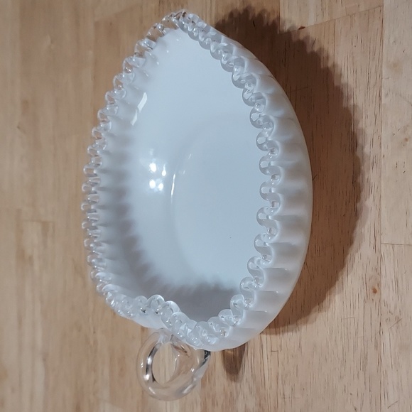 FENTON - Picture 4 of 9